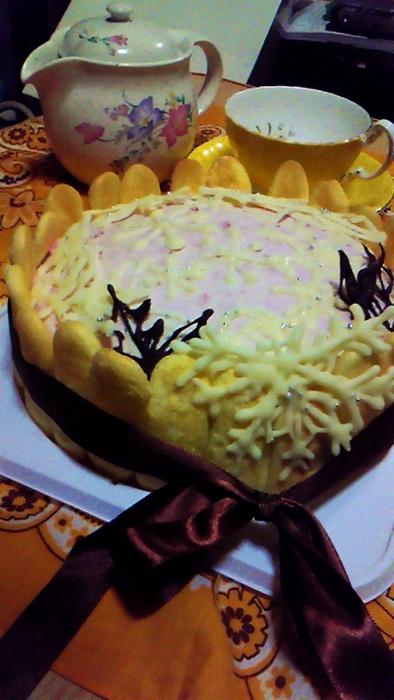 ラズベリーのスフレチーズケーキの写真