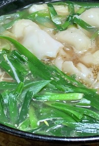 ラーメンスープの素で作る水餃子中華鍋