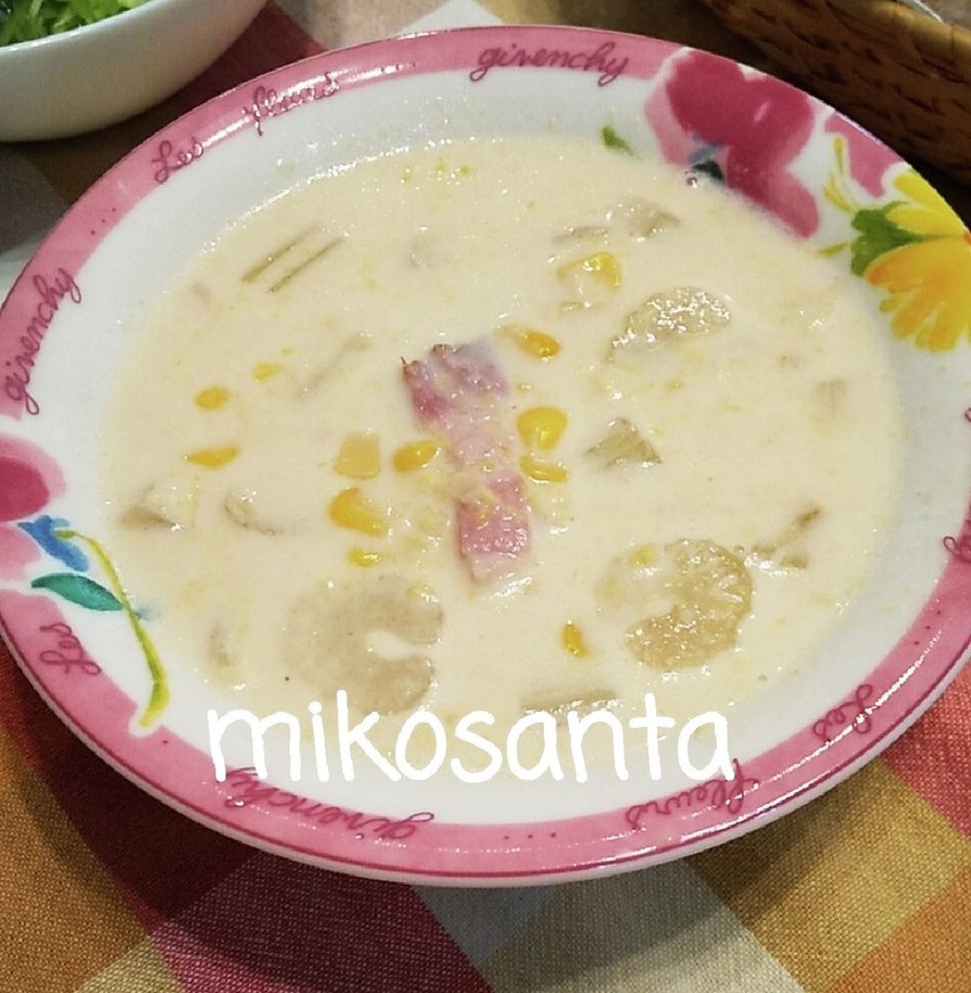 コーンとエビのチャウダー、マッシュポテト添えのレシピ