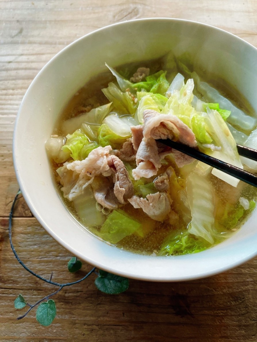 m豚と白菜の中華スープの画像