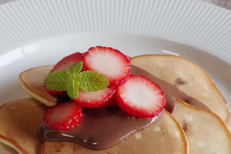 いちごパンケーキ チョコレートソース レシピ 作り方 By 茨城県鉾田市 クックパッド 簡単おいしいみんなのレシピが374万品