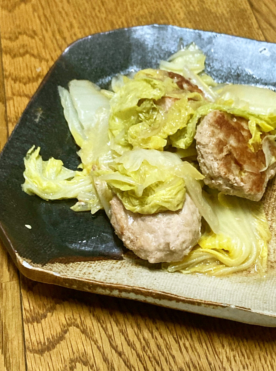 オイスター味☆肉団子と白菜の炒め煮の画像