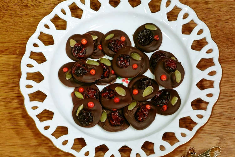 バレンタイン ピンクペッパーチョコレート レシピ 作り方 By Liarra クックパッド 簡単おいしいみんなのレシピが373万品