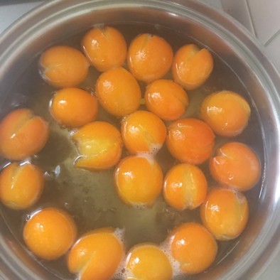 無水鍋で金柑の甘露煮の写真