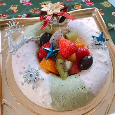 クリスマスカラー☆リースアイスケーキの写真
