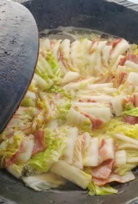 ジローのベーコンと白菜のミルフィーユ鍋