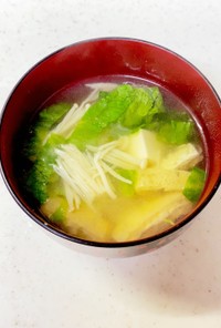 えのき 油揚げ 豆腐レタス入り味噌汁^^