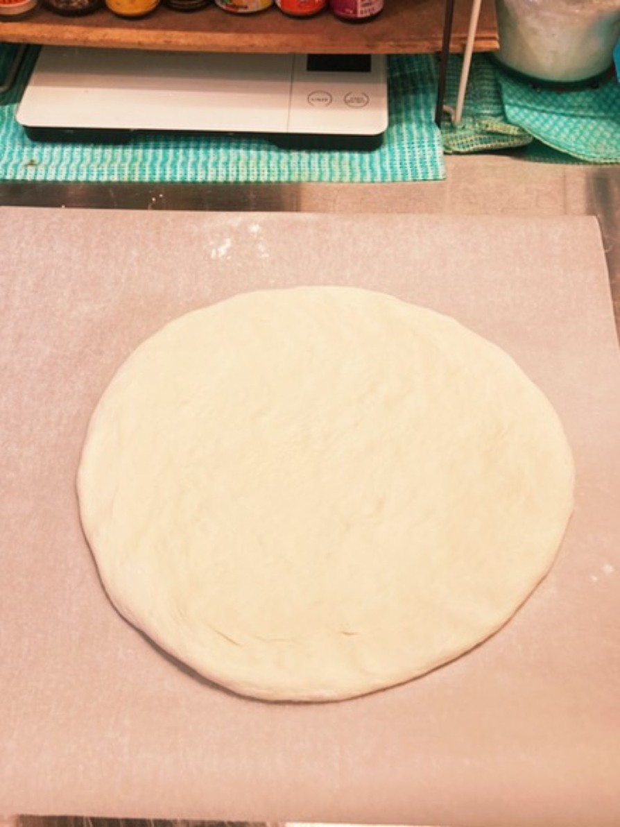 家庭オーブン用ピザ生地の作り方の画像