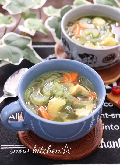 セロリと春雨のスープ☆カレー風味の写真