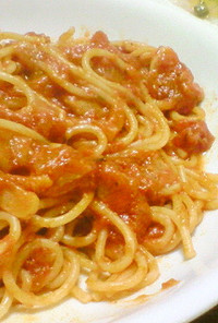 トマトとにんにくのスパゲティ（カプリ風）
