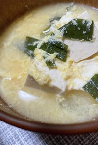 ニラ卵とお豆腐のお味噌汁