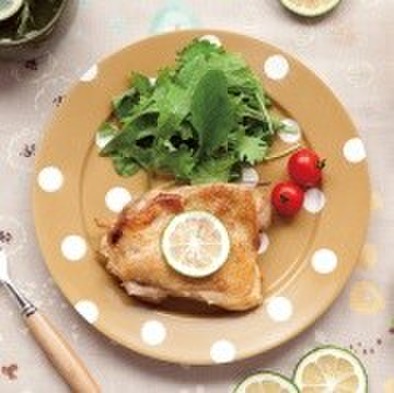 鶏肉のソテー　カボス風味の写真