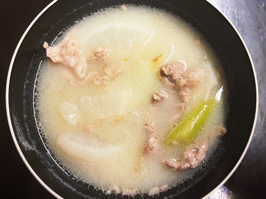 2月の味噌汁★かぶと長ねぎの豚汁の画像