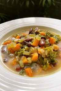 赤白インゲン豆と野菜のスープ