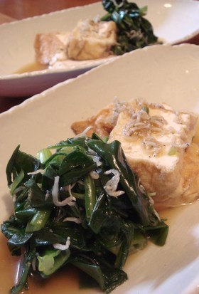 菊菜(春菊)と九条ねぎと厚揚げの重ね煮