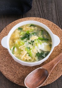 白菜とニラのふわたまスープ