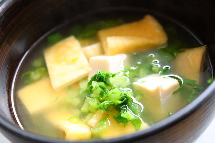 大根の葉入り 油揚げ 豆腐の味噌汁 レシピ 作り方 By Sawararara クックパッド 簡単おいしいみんなのレシピが366万品