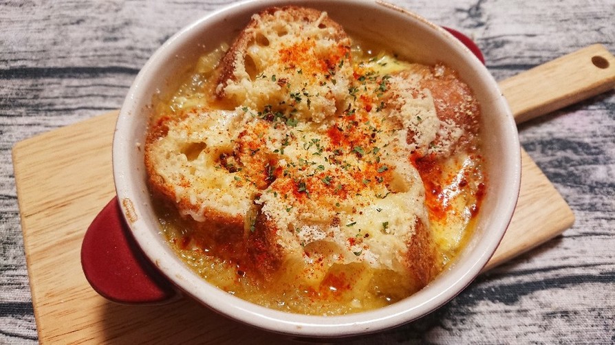 冬に温まるイタリア流オニオンスープの画像