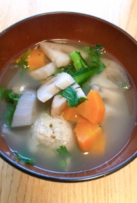 根菜と鶏団子の塩麹スープ