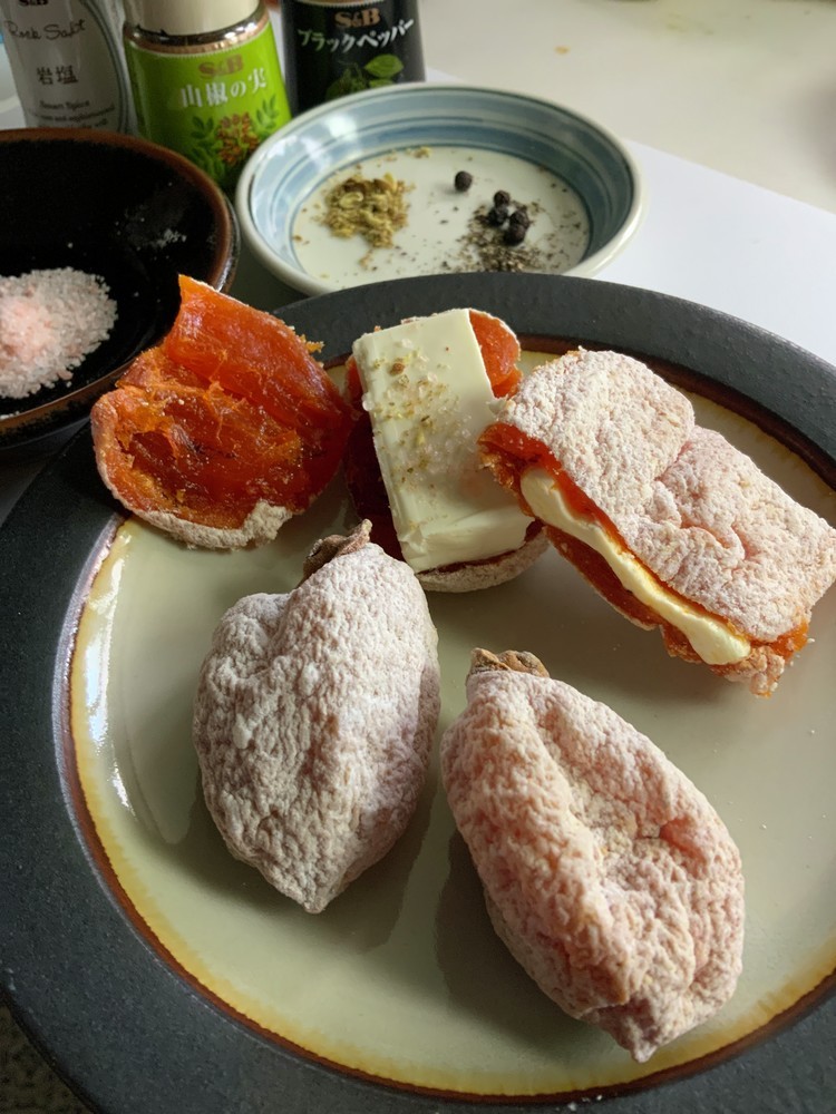 市田柿クリームチーズサンド　山椒コラボの画像