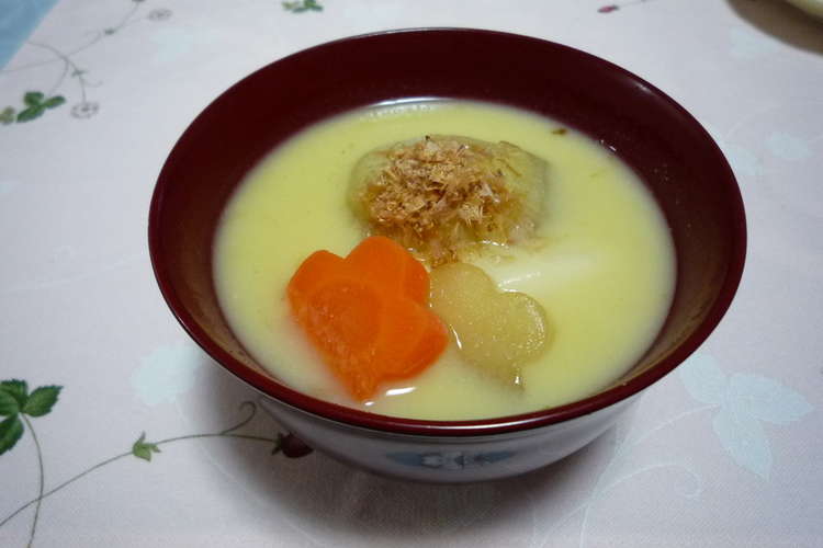 京都 白味噌のお雑煮 レシピ 作り方 By すず６５０８１３ クックパッド 簡単おいしいみんなのレシピが350万品