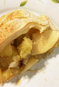 サツマイモの煮物の残りとリンゴの簡単パイ