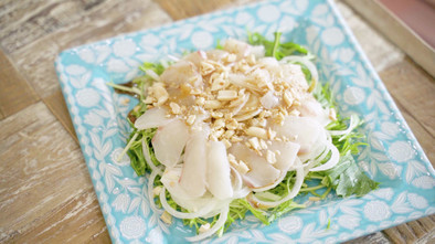 野菜×ナッツ×真鯛で作る中華サラダの写真