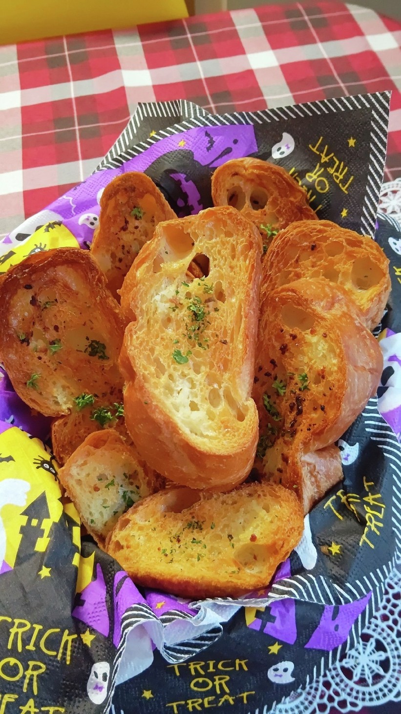 ガーリックトースト by ズボラはは☆ 【クックパッド】 簡単おいしいみんなのレシピが395万品