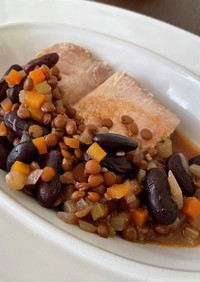 低温調理の塩豚と豆の煮込み