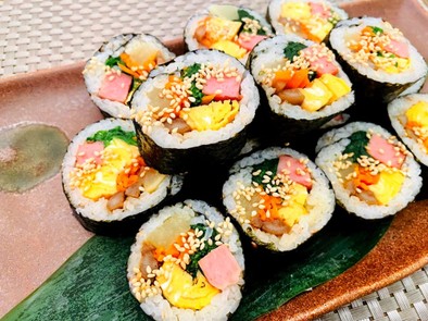 恵方巻きにも♡韓国の太巻き寿司キンパの写真