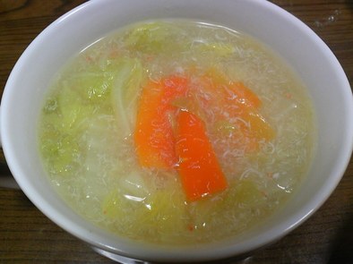 白菜とカニ缶の簡単スープの写真