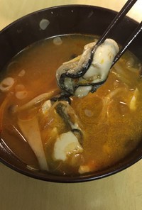 牡蠣の味噌スンドゥブチゲ/クルクッパプ