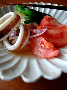 トマトと葱とイカのさっぱり煮