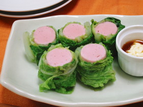 おさかなのソーセージで白菜ロール
