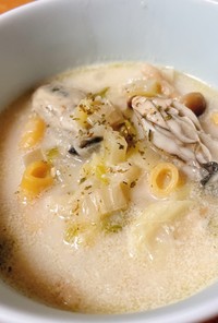 牡蠣と白ネギのクリームパスタスープ