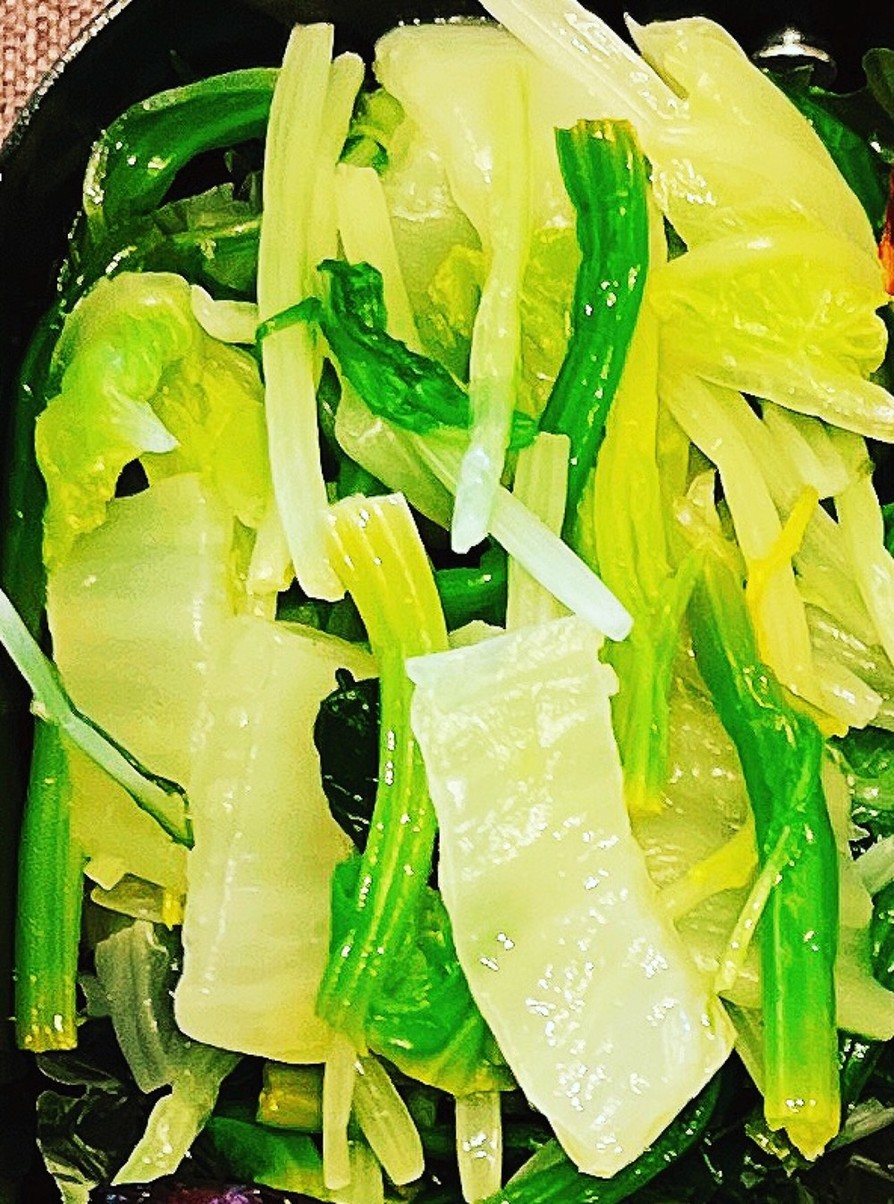 白菜と水菜とほうれん草の和え物の画像