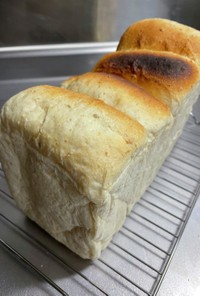 シンプル食パン♡オートミールたっぷり