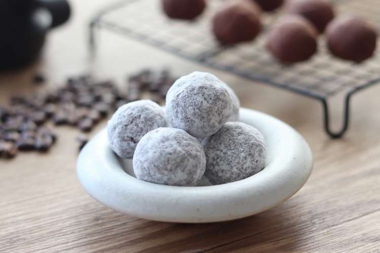 板チョコ使って 米粉のチョコスノーボール レシピ 作り方 By クックtffcxx クックパッド 簡単おいしいみんなのレシピが375万品