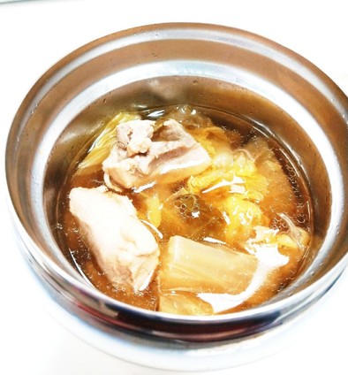 白菜と鶏肉のコトコトスープの写真