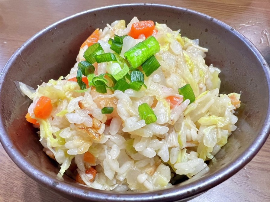 【無水】白菜とベーコンの炊き込みご飯の画像