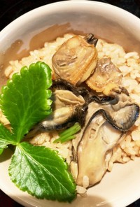 牡蠣とアサリの炊き込みご飯
