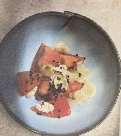 打ち豆とトマトの和え物の写真
