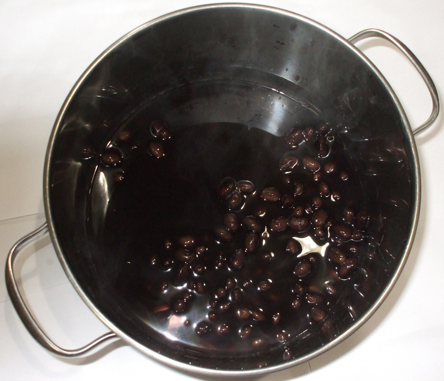 ピカンテチキンと黒豆のスープのレシピ