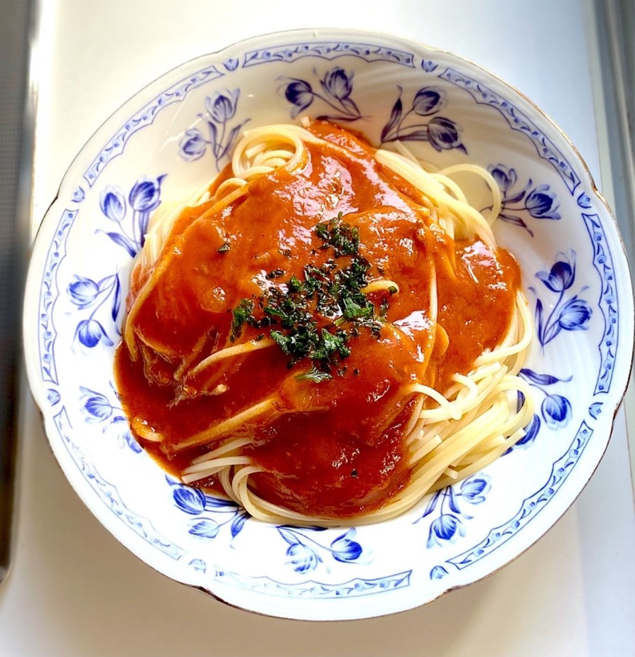 市販のパスタソースにパセリをパラパラ by かっちゃん杉 【クックパッド】 簡単おいしいみんなのレシピが390万品