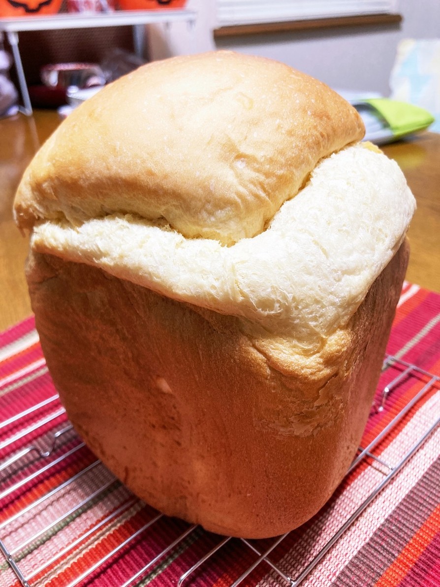 HB1斤で背の高い大きなふわふわ食パンの画像