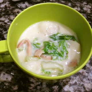 キャベツと玉ねぎのミルクスープの画像