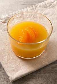 ジュースで簡単！ぷるぷるオレンジゼリー