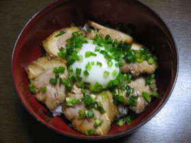 温玉のせチャーシュー丼