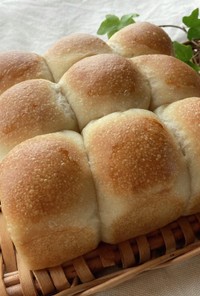 自家製酵母のパン：ちぎりパン