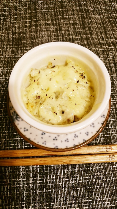 椎茸のしらすチーズ焼きの写真